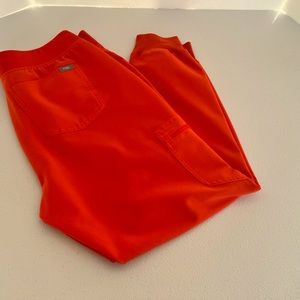 Figs sunset orange Zamora jogger